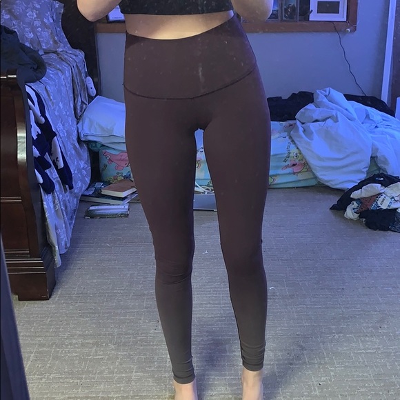 Purple hombre lululemon leggings athletic material - Picture 3 of 6